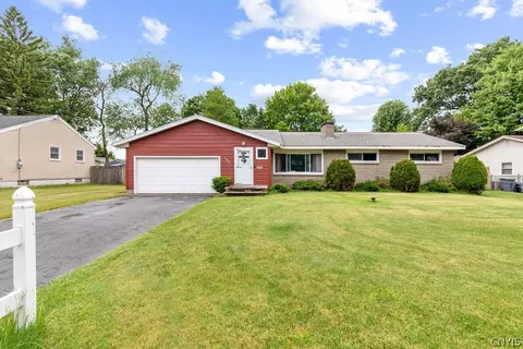 106 Windsor Dr, Syracuse, NY 13212
