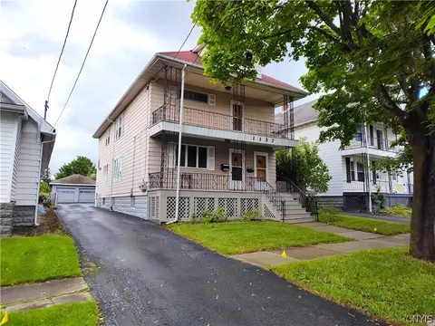 1137 Hammond Ave, Utica, NY 13501