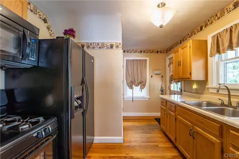 320 Expense St, Rome, NY 13440 photo 5