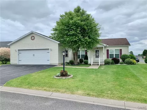 26 Overland Dr, Clinton, NY 13323