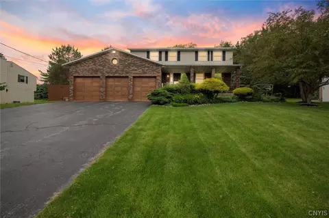 4385 Cindy Ln, Onondaga, NY 13215