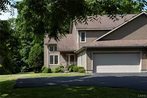 14 Willowbrook Dr, Owasco, NY 13021