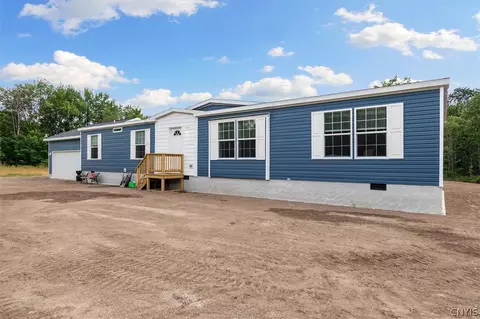 53 Elderberry Ln, Central Square, NY 13036