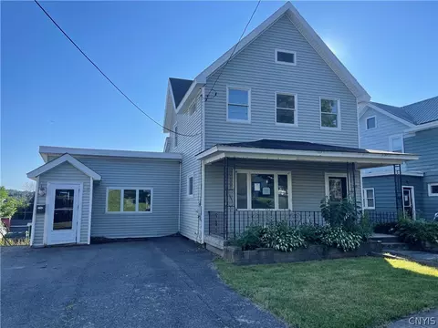 220 Syracuse Ave, Oswego, NY 13126