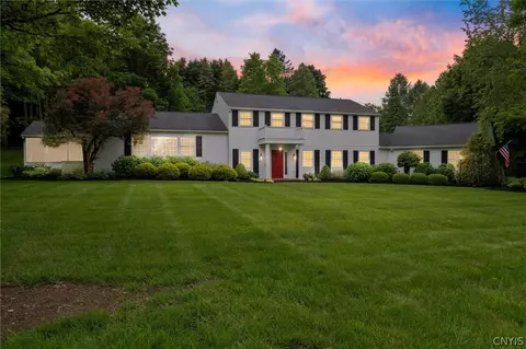 5138 Reis Cir, Fayetteville, NY 13066