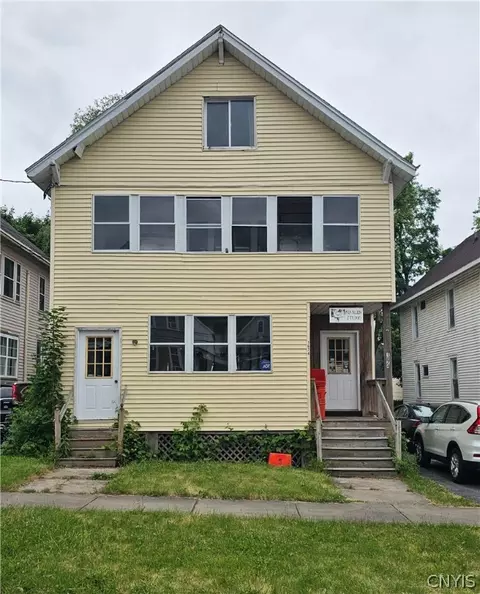 1674 West St, Utica, NY 13501
