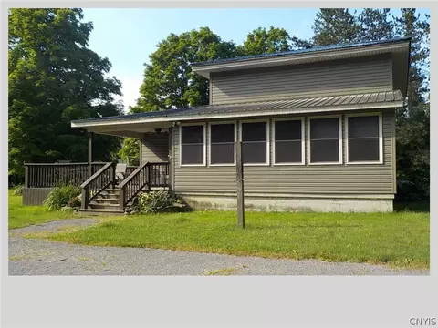 592 Towne Rd, Albion, NY 13142