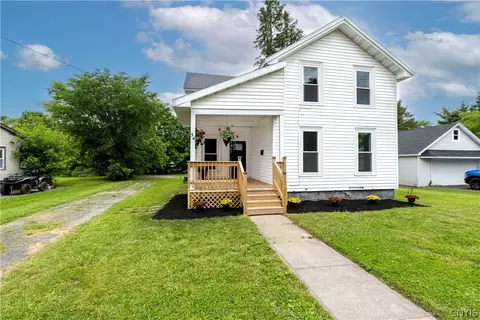 54 Spring St, Adams, NY 13605