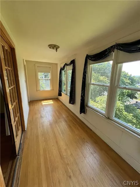 127 Spring St, Syracuse, NY 13208 photo 20