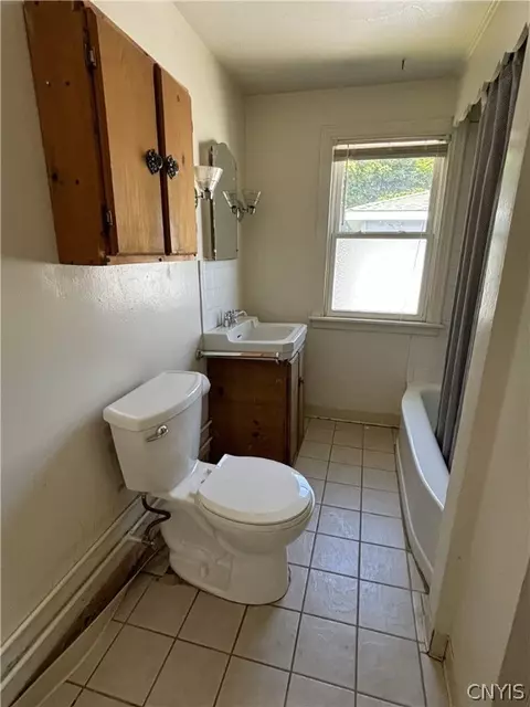 127 Spring St, Syracuse, NY 13208 photo 25