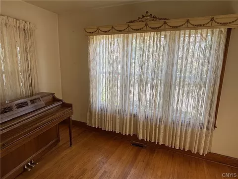127 Spring St, Syracuse, NY 13208 photo 5