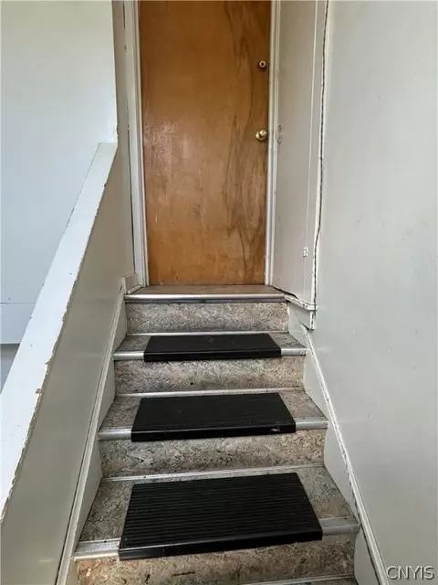 127 Spring St, Syracuse, NY 13208 photo 28