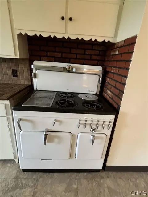 127 Spring St, Syracuse, NY 13208 photo 31