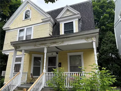 107 Wood Ave, Syracuse, NY 13205