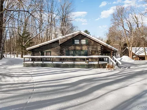 1190 Moose River Tract Rd, Webb, NY 13472