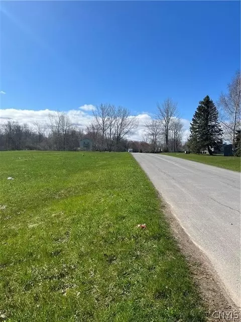 lot Apt 2 Glencove Dr, Oswego, NY 13126