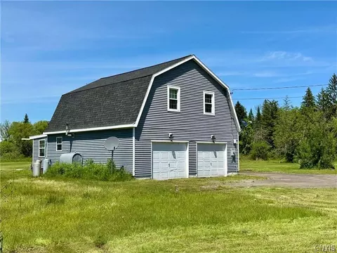 9717 Us Route 20 Hwy, Bridgewater, NY 13313