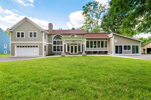 5188 Hoag Ln, Fayetteville, NY 13066