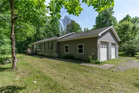 10850 Cheever Rd, Lyme, NY 13622