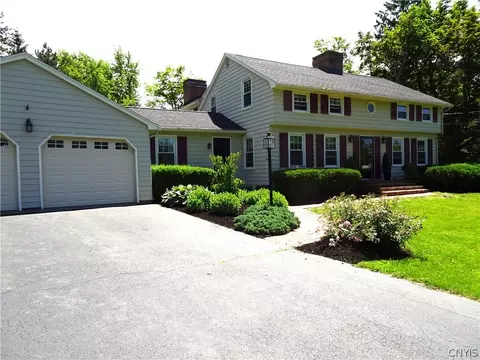 4796 Lariat Ln, Marcellus, NY 13108