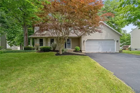 6170 Dawns Rdg, Cicero, NY 13039
