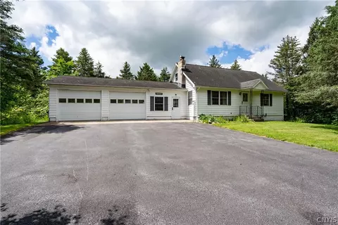 31420 Town Line Rd, Le Ray, NY 13673