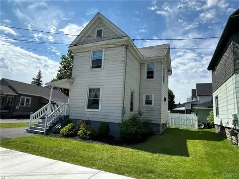 79 4th St, German Flatts, NY 13357 photo 3