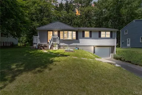 308 Forsythe St, Camillus, NY 13031