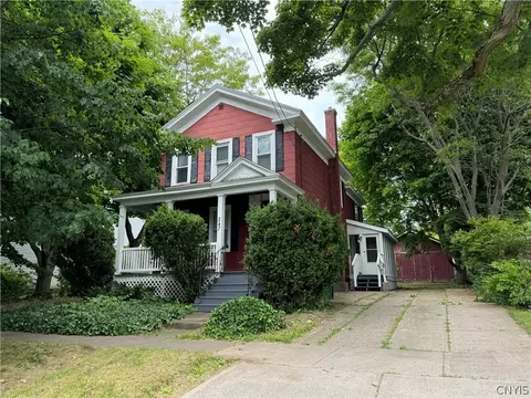 247 E 7th St, Oswego, NY 13126