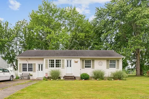 824 W 3rd St S, Fulton, NY 13069