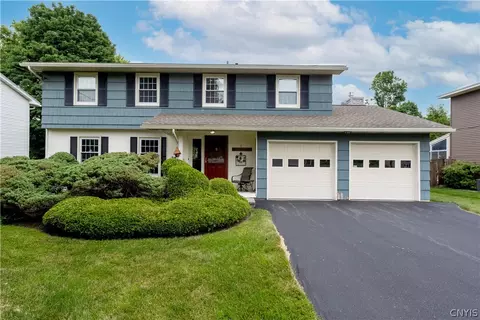 242 Marsh Dr, Syracuse, NY 13214