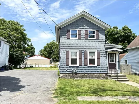 211 Ellis St, East Syracuse, NY 13057
