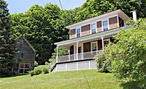 8225 Hill Rd, Hamilton, NY 13346