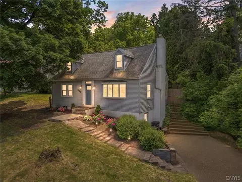300 Hillsboro Pkwy, Syracuse, NY 13214