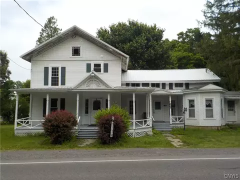 629 Lamson Rd, Lysander, NY 13027