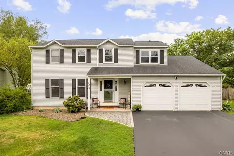 4226 Streamwood Dr, Clay, NY 13090