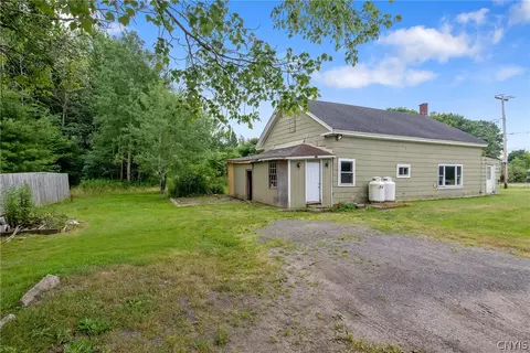 1039 County Route 85, Oswego, NY 13126