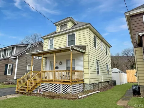 14 Spruce St, German Flatts, NY 13357