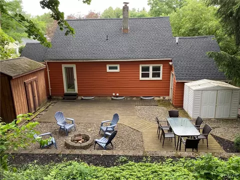 222 Briarcliff Rd, Syracuse, NY 13214 photo 2
