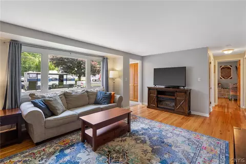 103 Benoit Dr, Geddes, NY 13209 photo 8