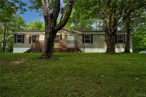 131 Rolling Hills Rd, Russia, NY 13324