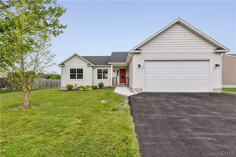 6389 Finish Line Trl, Brewerton, NY 13029