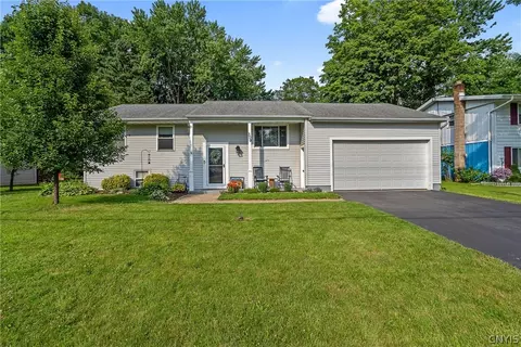 309 Birchwood Blvd, Van Buren, NY 13027