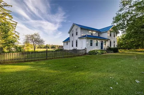 7172 Collamer Rd, East Syracuse, NY 13057