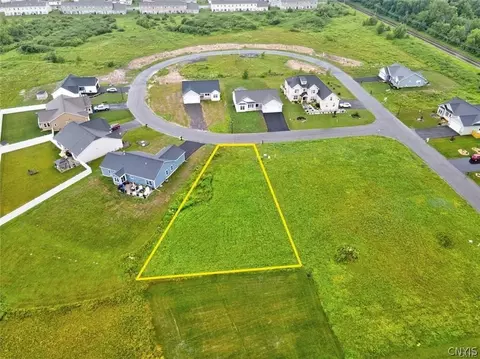 3808 Harke Ln, Clay, NY 13090