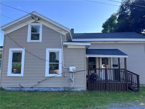 2995 W Bridge St, Phoenix, NY 13135