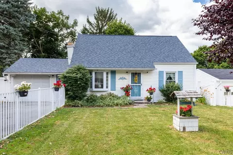 316 Glenview Pkwy, Syracuse, NY 13219