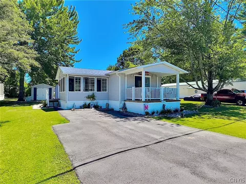 1108 Pioneer Ave, Vienna, NY 13157
