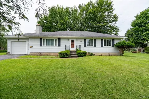 273 Bellew Ave, Watertown, NY 13601
