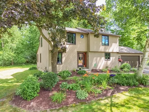 8632 Grey Birch Dr, Lysander, NY 13027